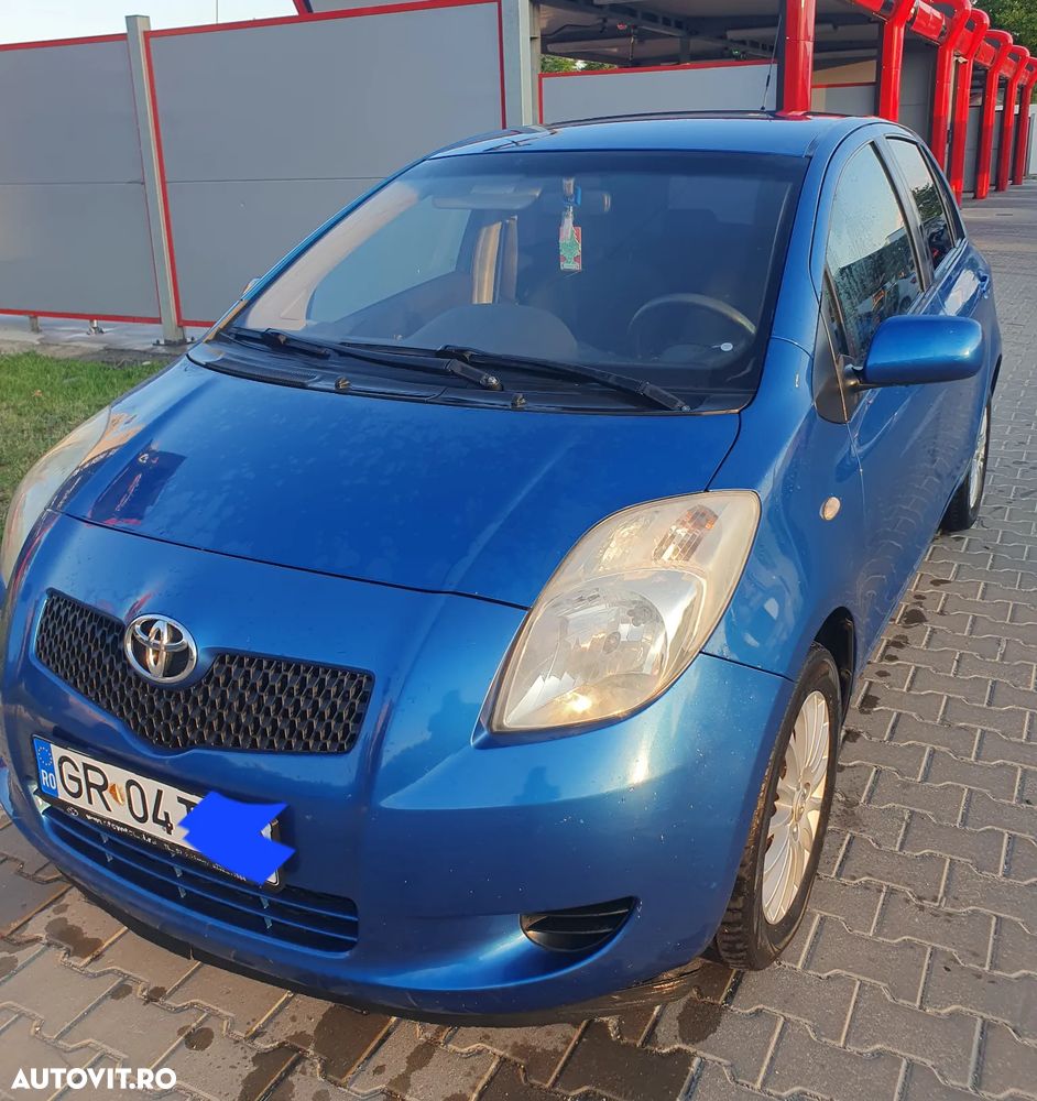 Toyota Yaris 1.0 Luna - 1