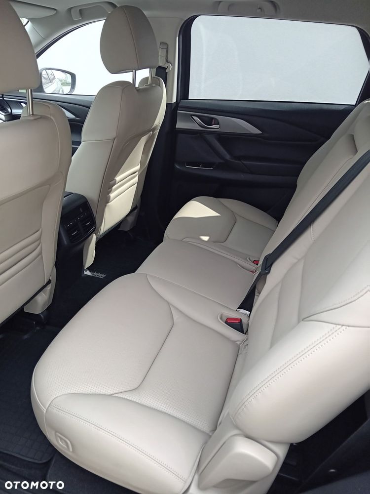 Mazda CX-9 - 8