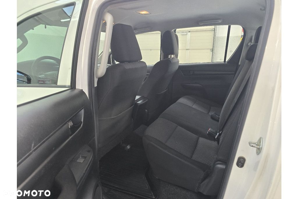 Toyota Hilux - 7