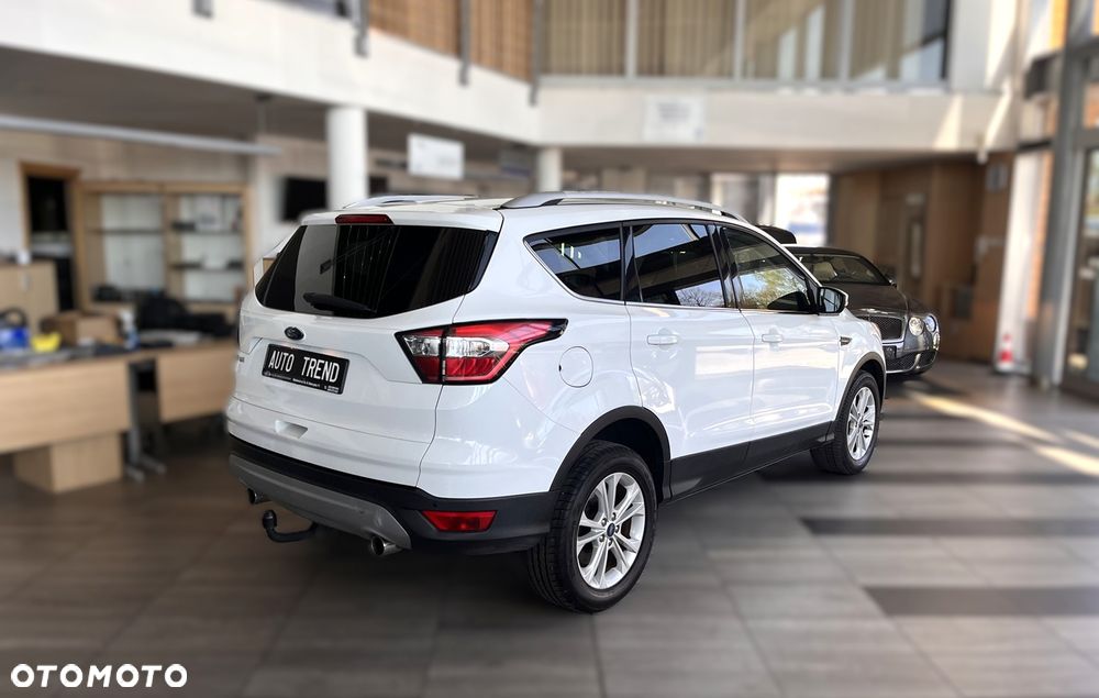 Ford Kuga 2.0 TDCi 4x2 Titanium - 5