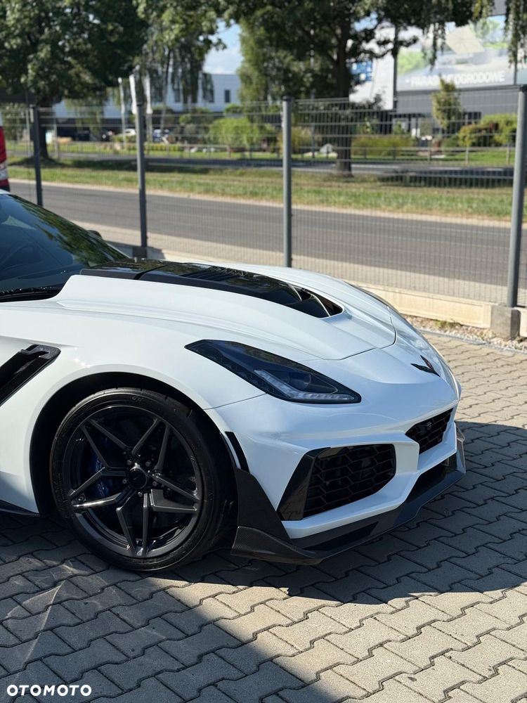 Chevrolet Corvette - 2