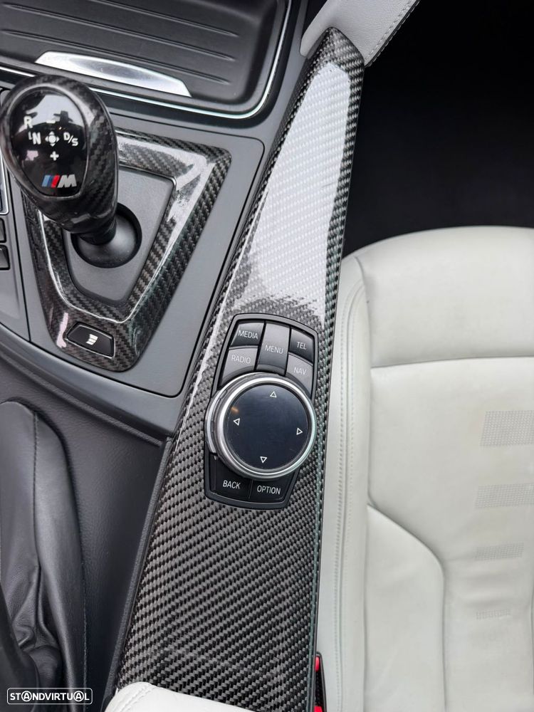 BMW M4 Auto - 43