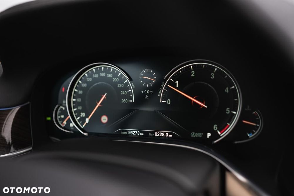 BMW Seria 7 - 22