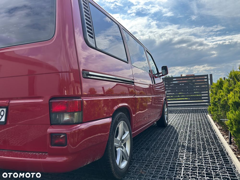 Volkswagen Multivan - 5