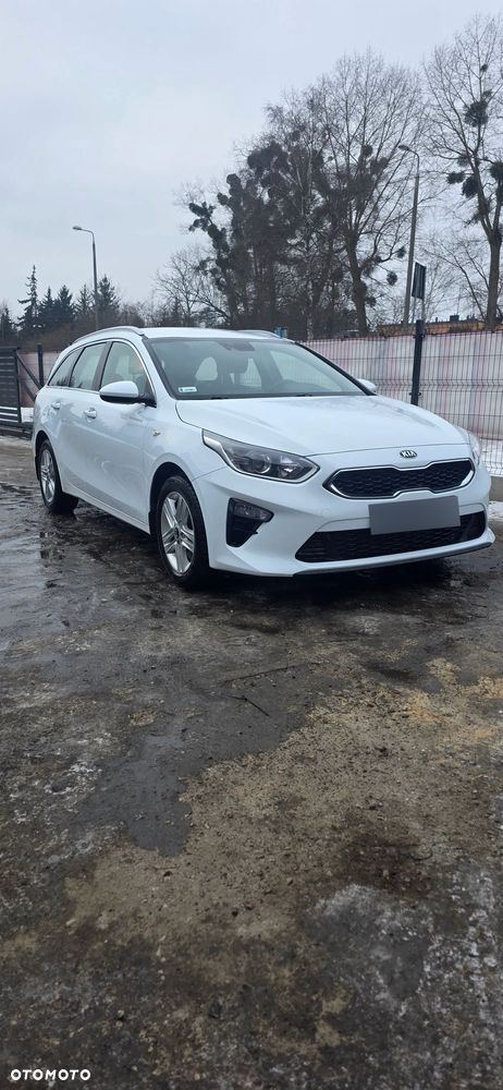 Kia Ceed 1.6 CRDi SCR L Business Line - 1