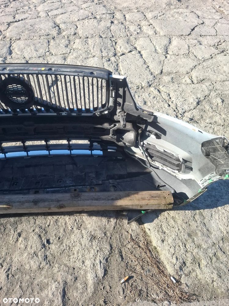 Volvo XC40 zderzak przód 4 PDC kompletny - 8