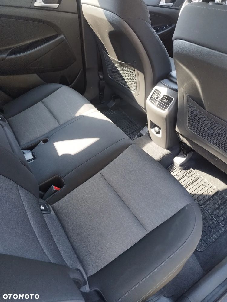 Hyundai Tucson 1.6 CRDi 48V Style 2WD - 10