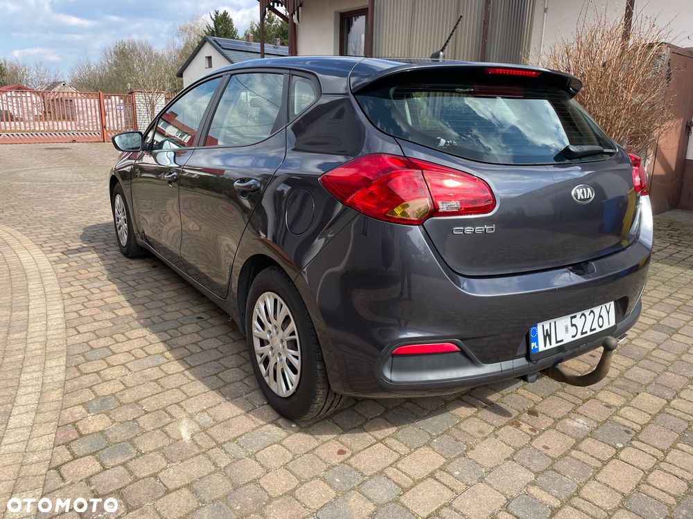 Kia Ceed 1.6 CRDi 115 ISG Vision - 2