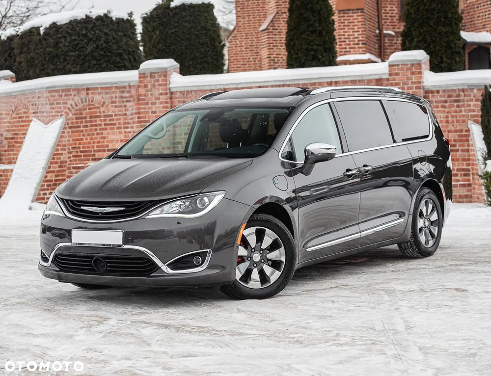 Chrysler Pacifica - 6