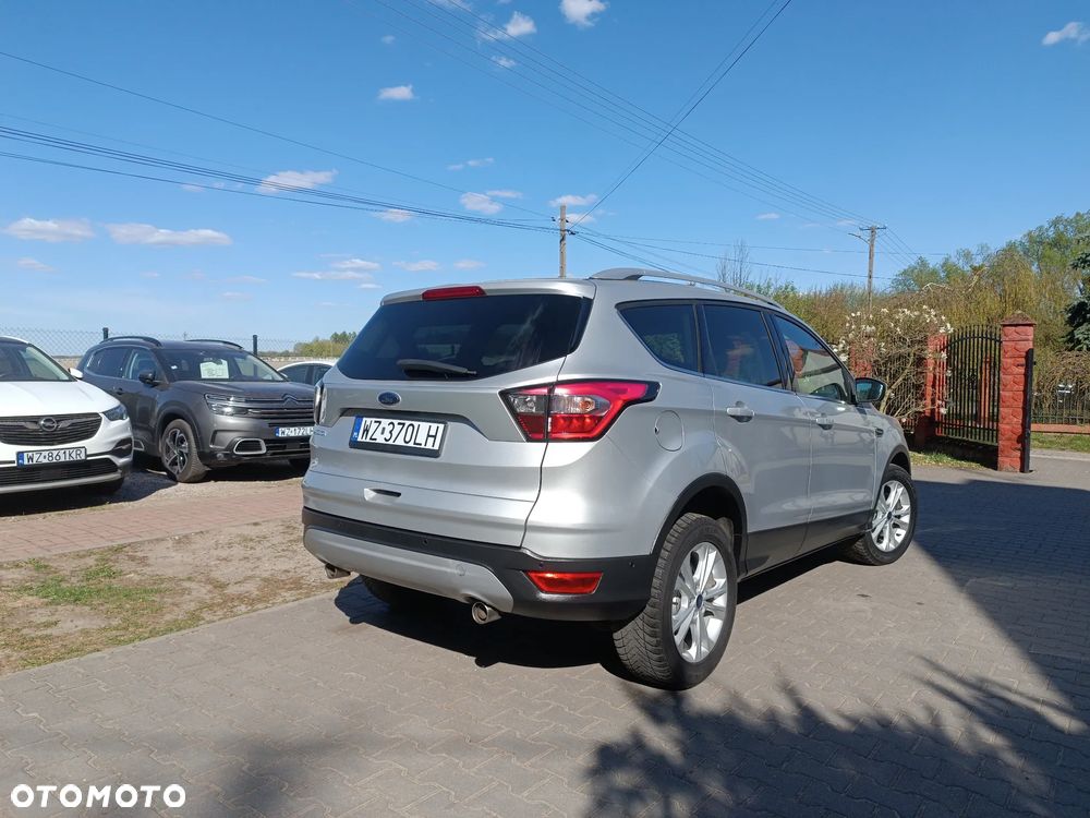 Ford Kuga 2.0 TDCi 4x2 Titanium - 26