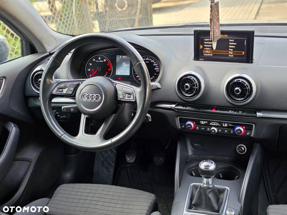 Audi A3 Sportback 1.5 TFSI Sport - 19