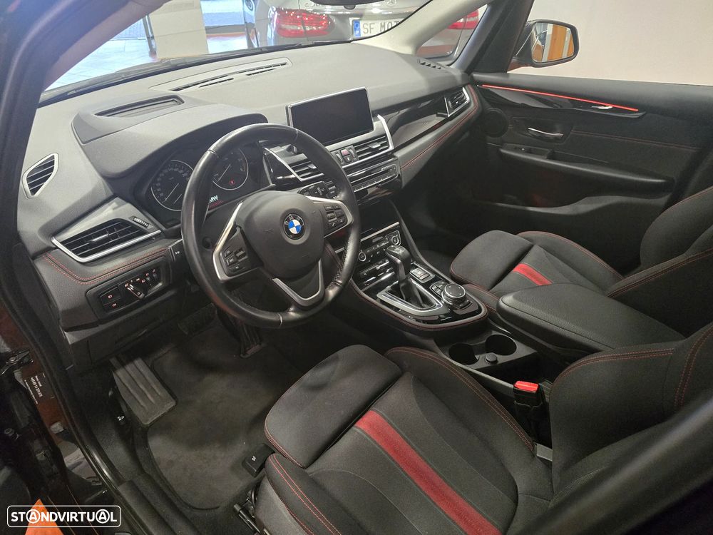 BMW 218 Active Tourer d Aut. Sport Line - 13