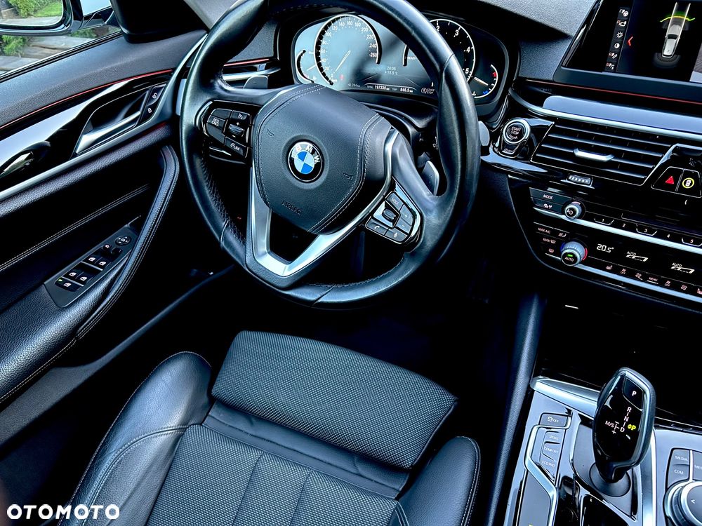 BMW Seria 5 520d Sport Line sport - 30