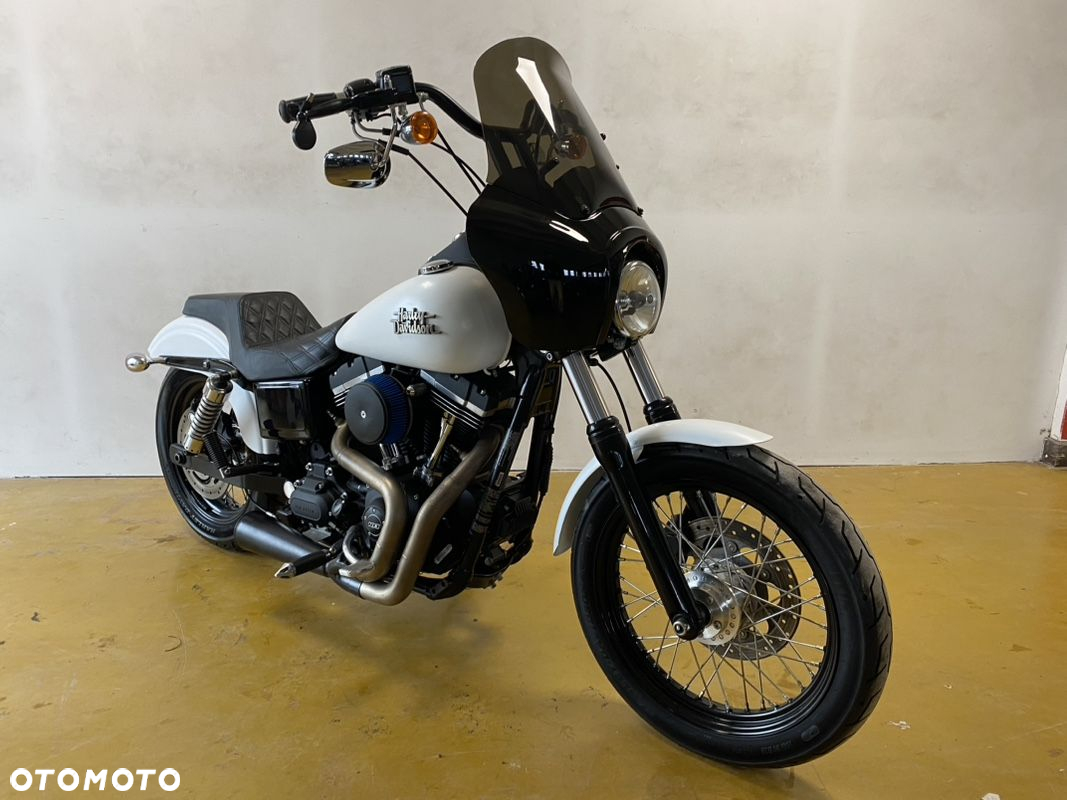 Harley-Davidson Dyna Street Bob - 5