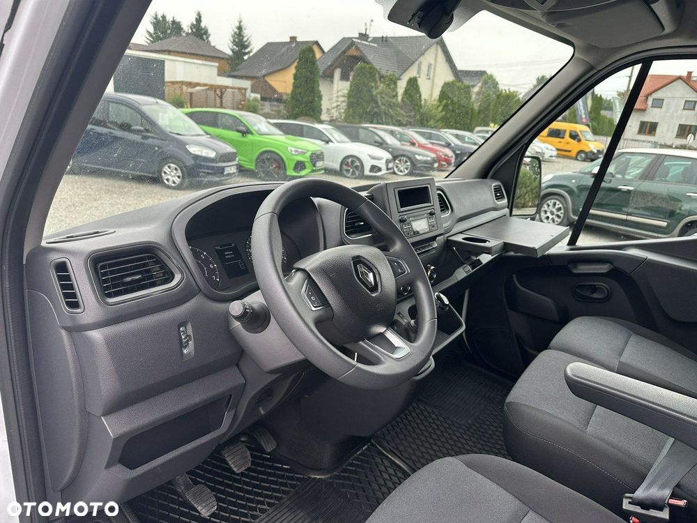 Renault Master - 24