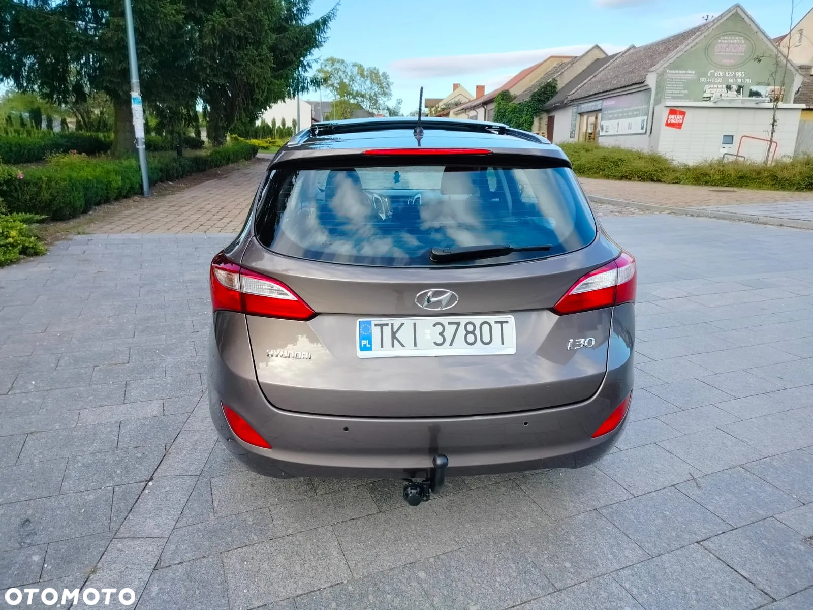 Hyundai i30 blue 1.6 CRDi Trend - 12