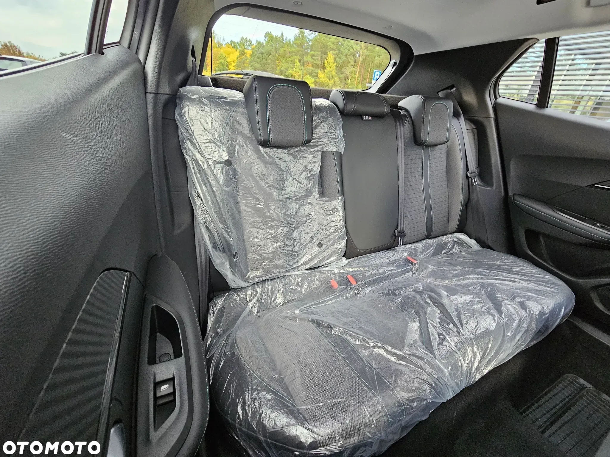 Peugeot 2008 e-2008 Allure Pack - 5