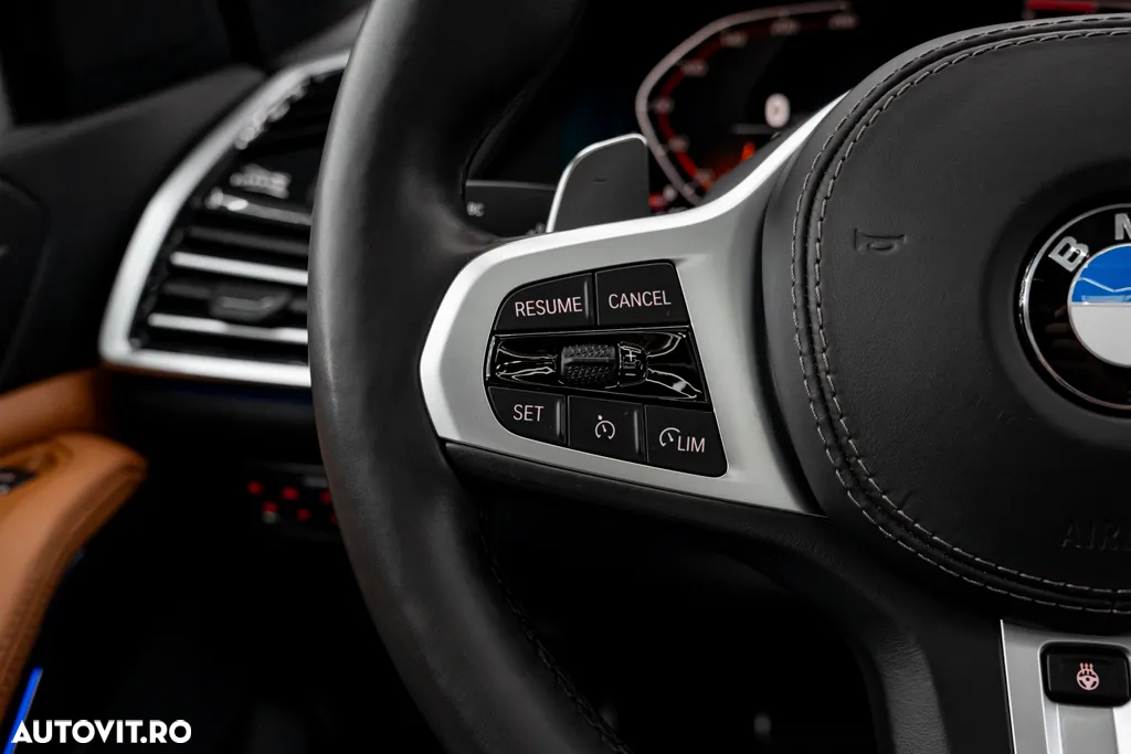 BMW X5 xDrive30d - 33