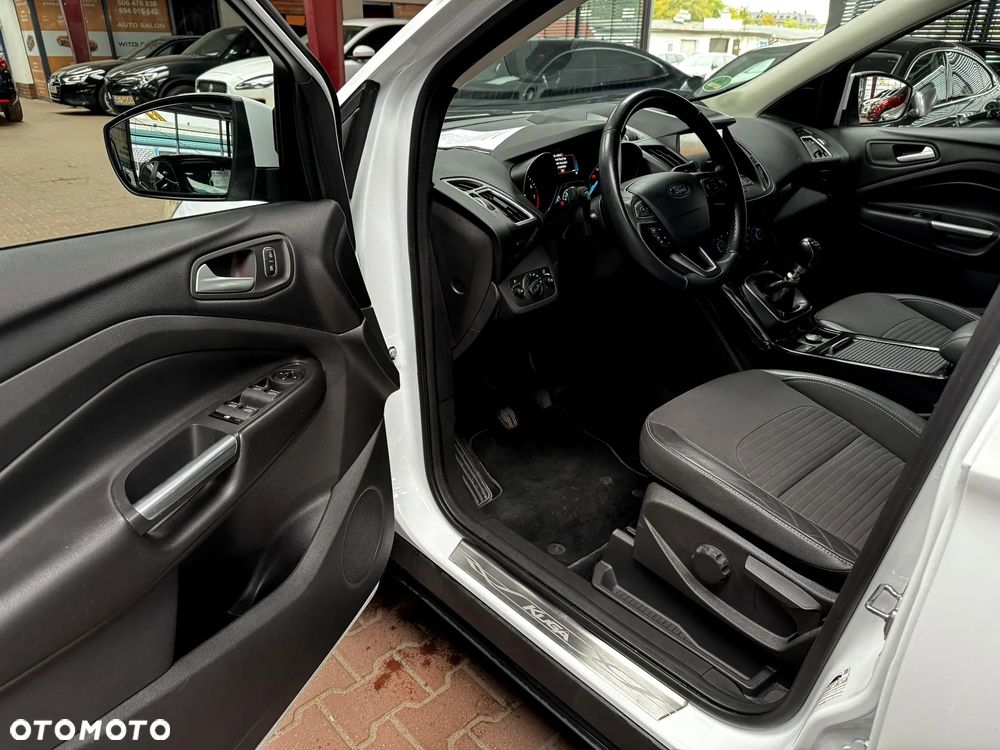 Ford Kuga - 8