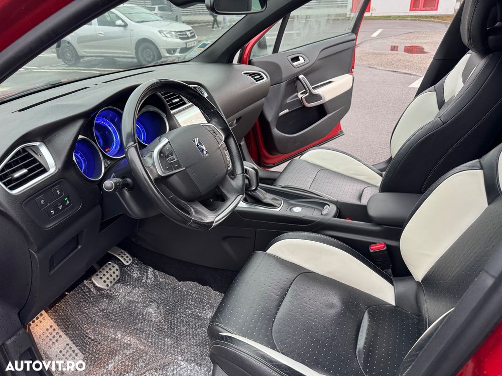 Citroën DS4 ver-blue-dci-115-edc-intens - 14