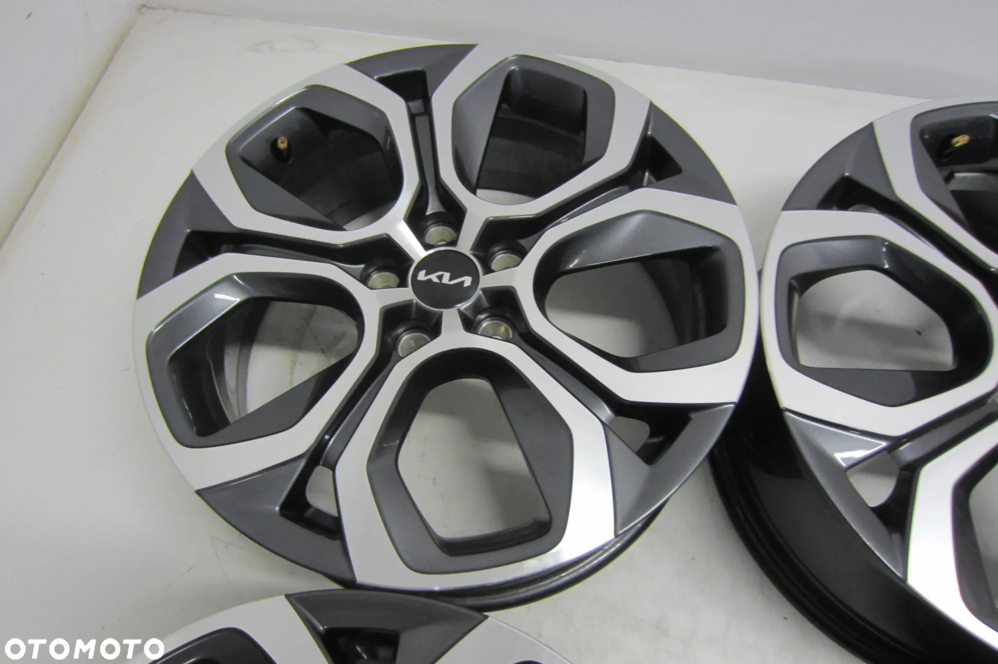 FELGI ALUMINIOWE 18 KIA SPORTAGE NIRO OPTIMA CARENS X CEED PROCEED CEED VENGA HYUNDAI - 4