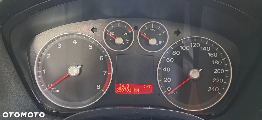 Ford C-MAX 1.8 Titanium - 11