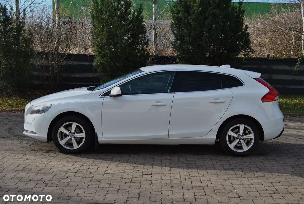 Volvo V40 D2 - 16