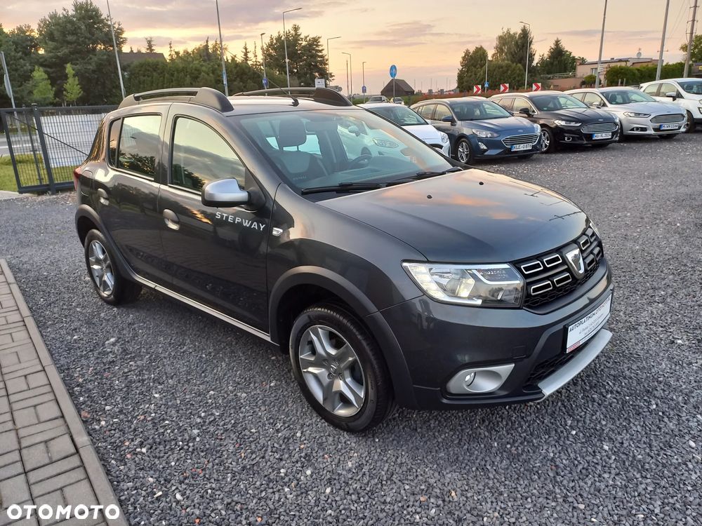 Dacia Sandero Stepway TCe 90 (S&S) Celebration - 9