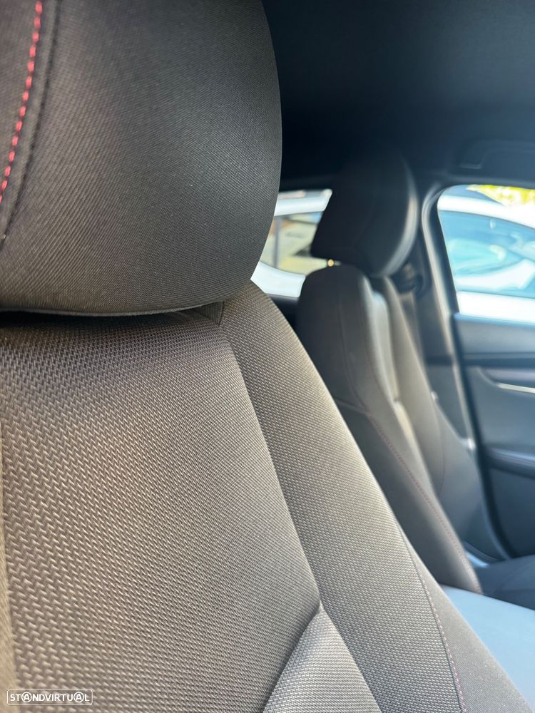 Mazda 3 Hatchback - 10