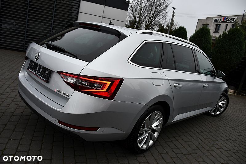 Skoda Superb 1.6 TDI DSG Style - 4