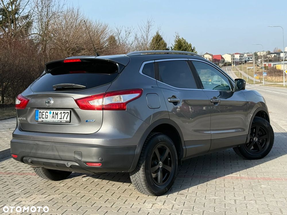 Nissan Qashqai 1.5 dCi TEKNA - 19