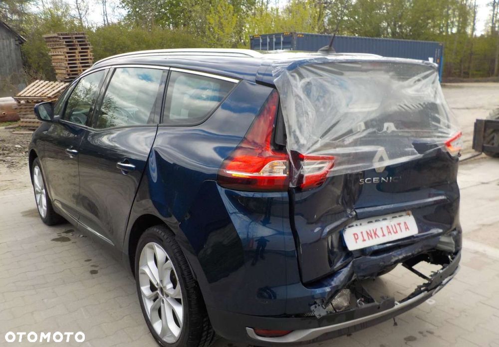Renault Grand Scenic - 8
