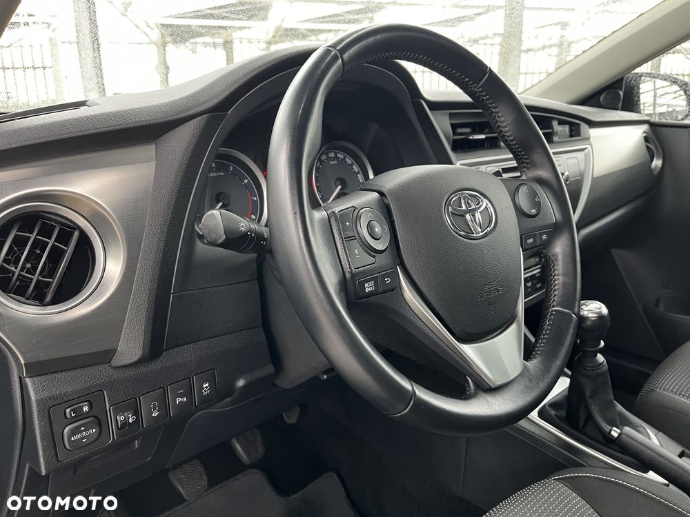 Toyota Auris 1.6 Valvematic Comfort - 17