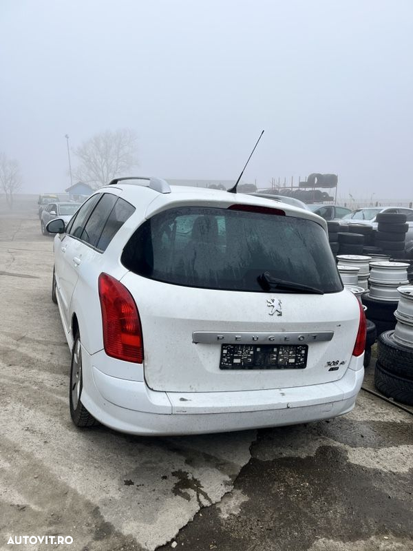 Dezmembrez Peugeot 308 SW 2010 - 3