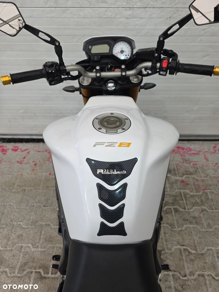 Yamaha FZ - 26