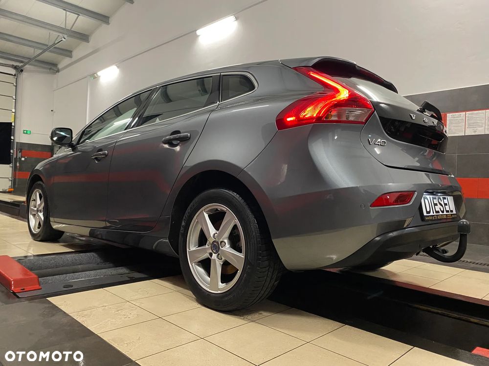 Volvo V40 D2 Linje You - 8