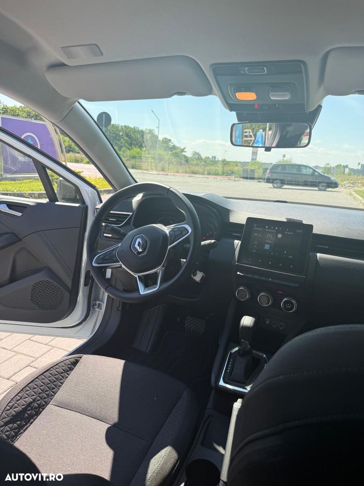 Renault Clio V E-Tech 145 Techno - 16