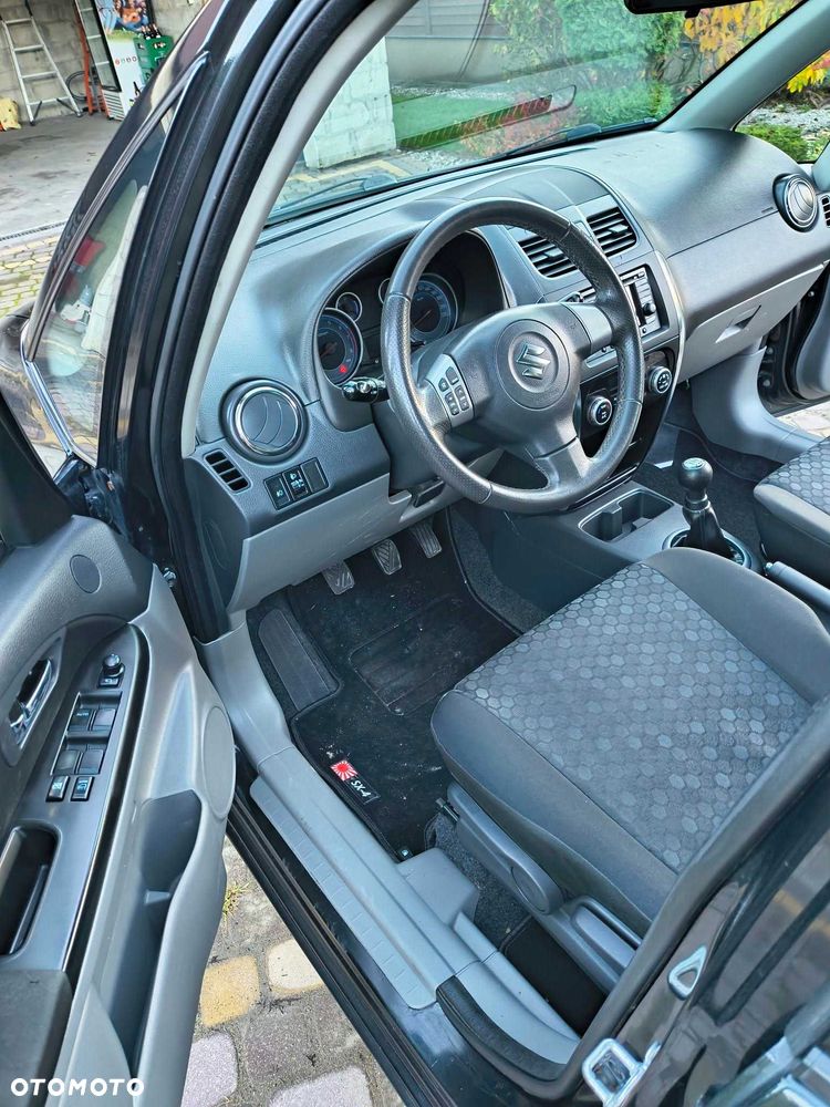 Suzuki SX4 - 6