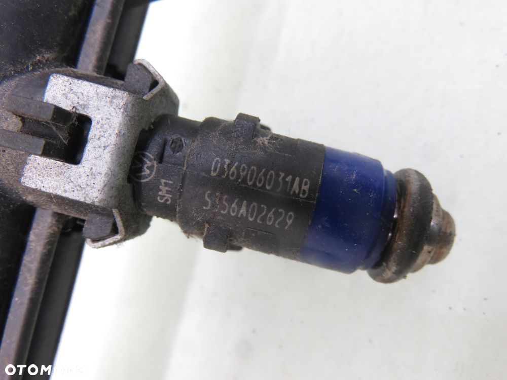 LISTWA WTRYSKOWA SKODA FABIA I 1.4 036133319BM 036906031AB - 2