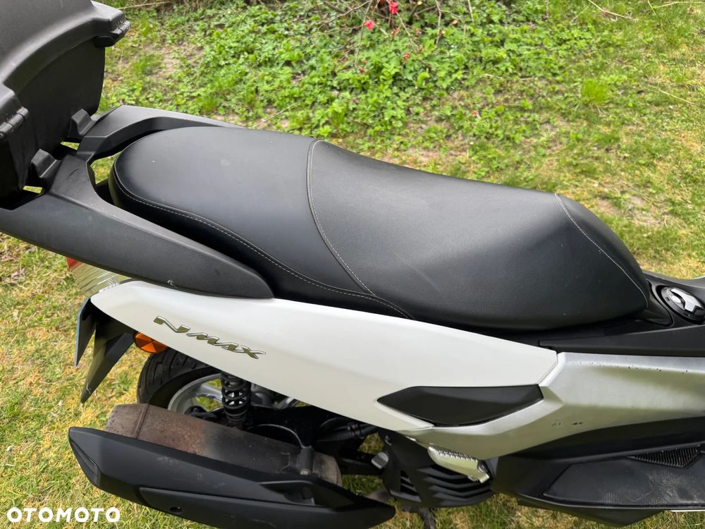 Yamaha NMAX - 32
