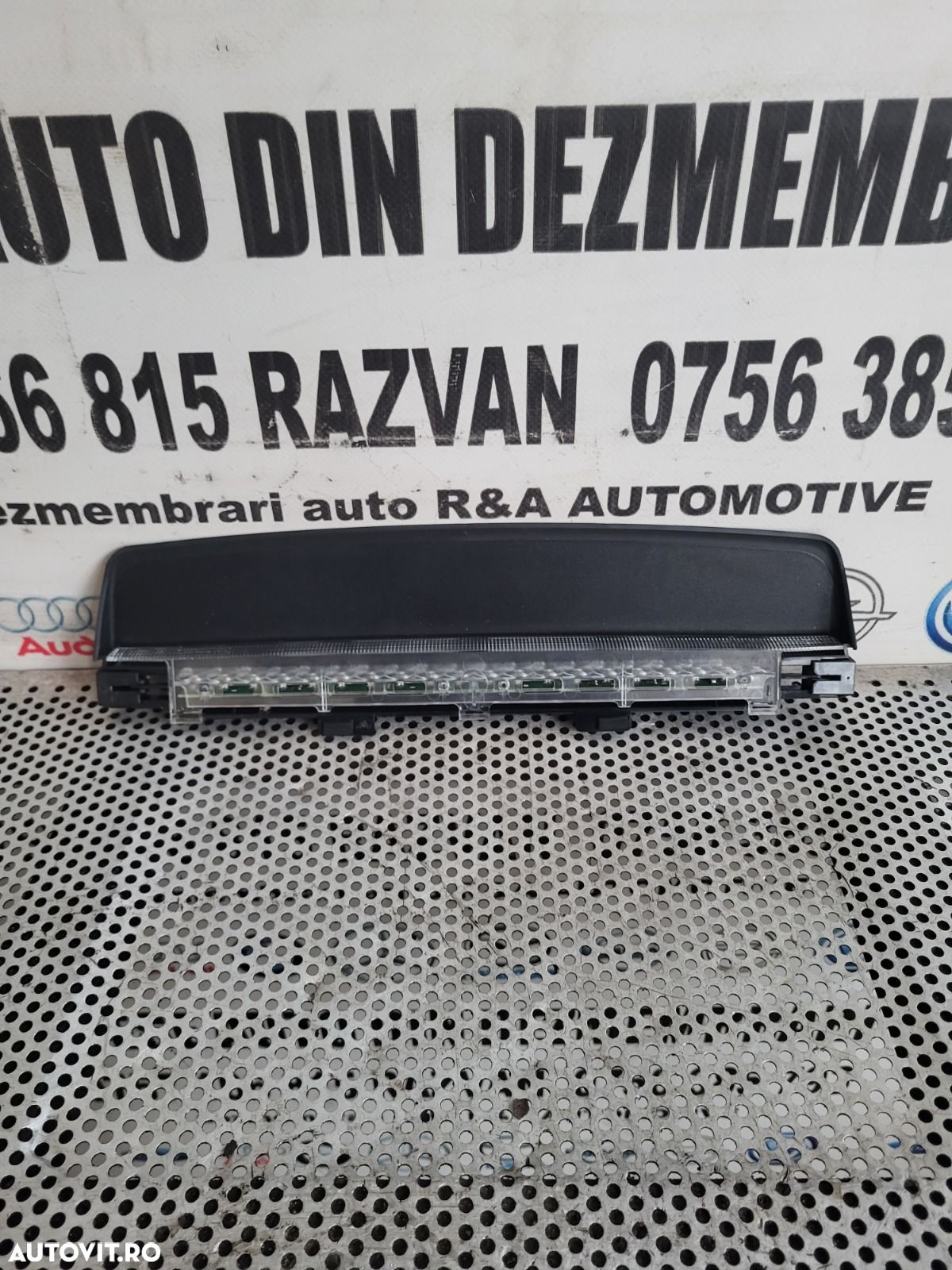 Lampa Stop Suplimentar Frana LED Luneta Bmw F10 Dezmembrez Bmw F10 F11 LCI M Paket Cod Motor N55B30 - 1