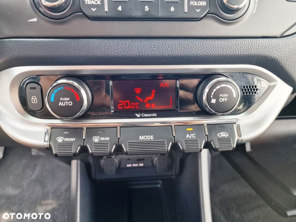 Kia Rio - 35