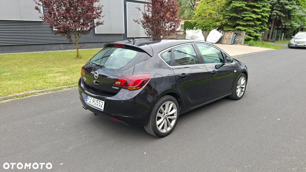 Opel Astra 1.6 Turbo Edition - 4