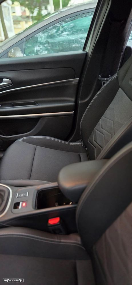 Jeep Avenger 1.2 GSE T3 Altitude - 9