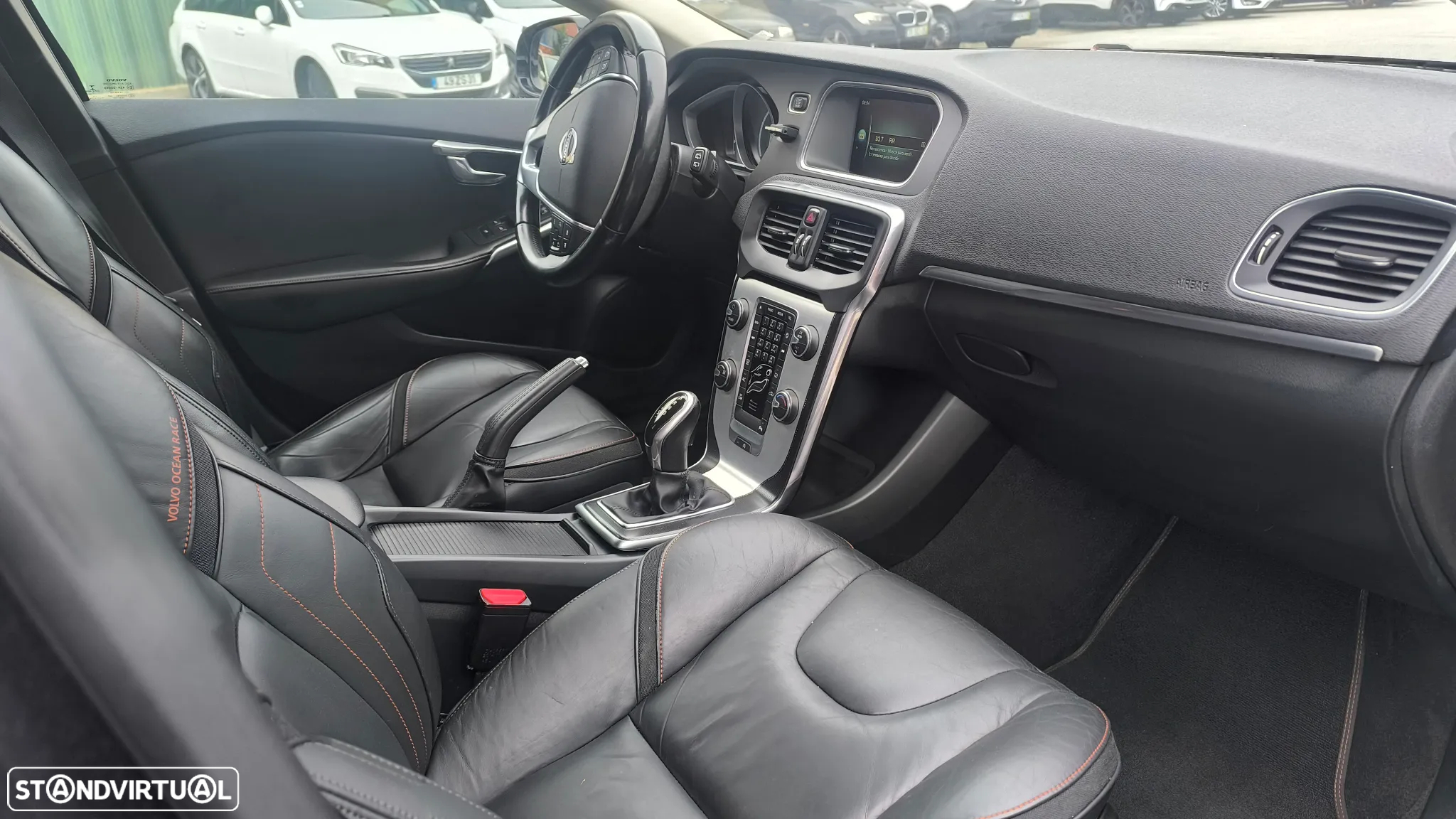 Volvo V40 1.6 D2 VOR Powershift - 3