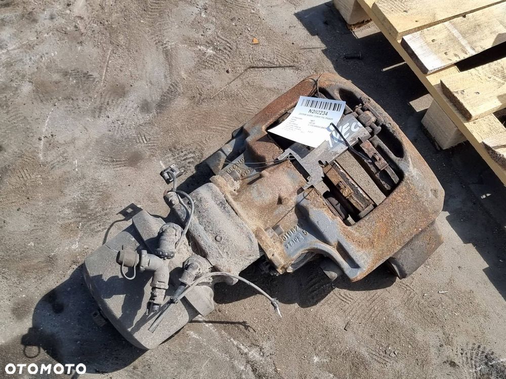 ZACISK HAMULCOWY TYŁ PRAWY IVECO EUROCARGO 20E28 - 1