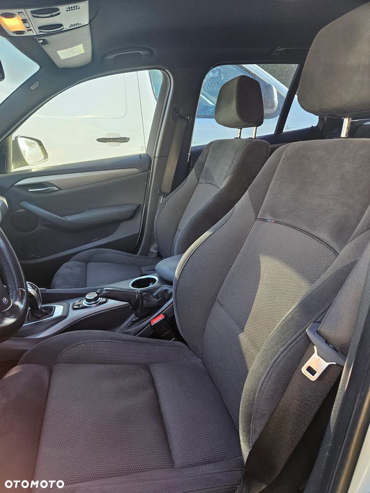 BMW X1 xDrive18d - 10