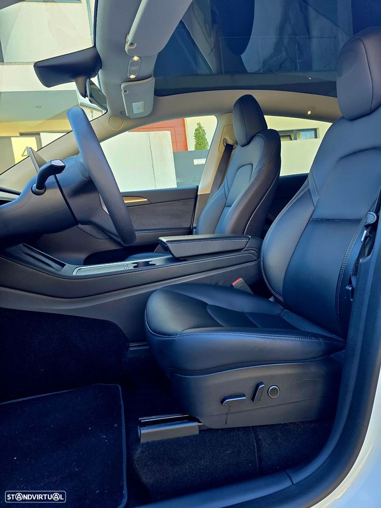 Tesla Model Y RWD - 11