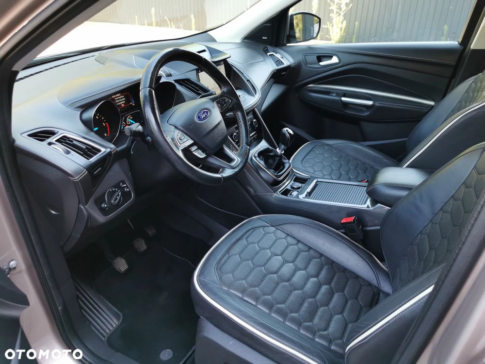 Ford Kuga Vignale 2.0 TDCi AWD - 12