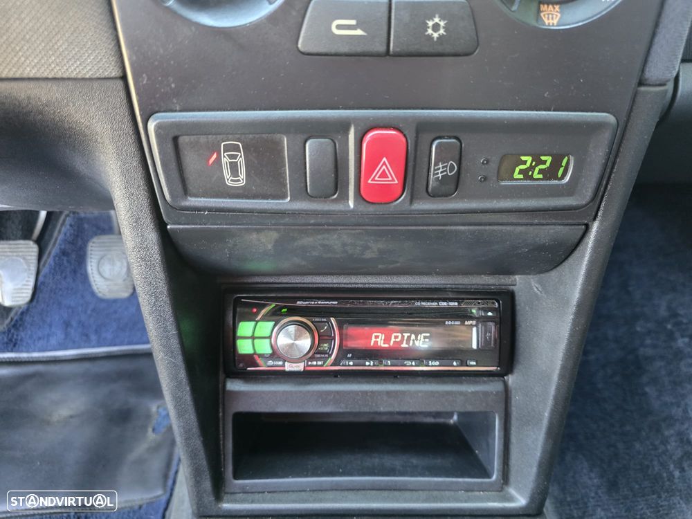 Alfa Romeo 146 1.4 TS 16V Sport - 9
